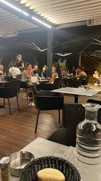 Atmosphère du Restaurant français Le Dz Restaurant - Lounge Bar à Tallard - n°10