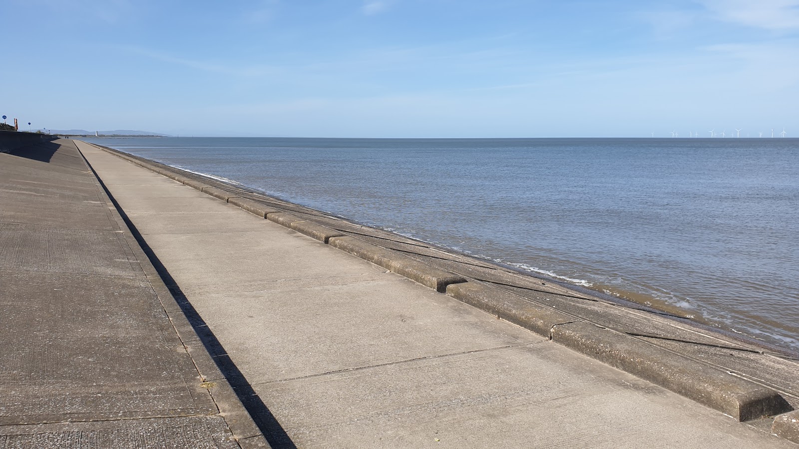 Wallasey beach photo #4