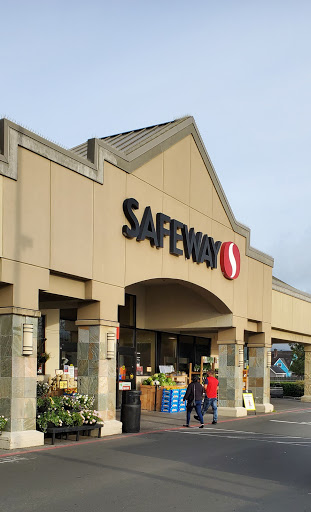 Grocery Store «Safeway», reviews and photos, 401 S. Roosevelt, Seaside, OR 97138, USA