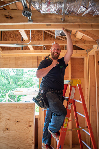 Electrician «Chicago Electrician - Arnold Electric Services», reviews and photos, 6645 N Oliphant Ave, Chicago, IL 60631, USA