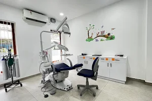 Parakkal Pediatric & Family Dental Clinic Kochi & Orthodontic Root Canal Centre image