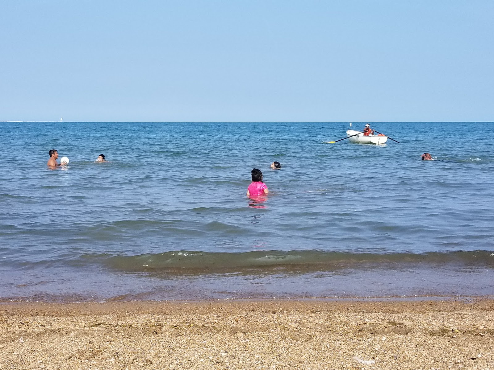 Calumet Beach的照片 带有碧绿色纯水表面