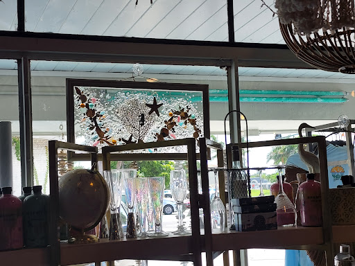 Sand Dollar Gift Shop, 5302 Marina Dr, Holmes Beach, FL 34217, USA, 