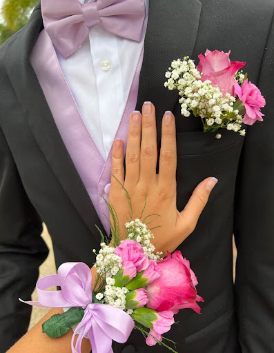 Florist «Karnation Korner Florist», reviews and photos, 1140 Main St #1, Dunedin, FL 34698, USA