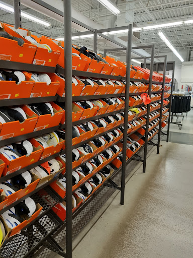 Clothing Store «Nike Clearance Store», reviews and photos, 4099 S Plaza Dr, Memphis, TN 38116, USA