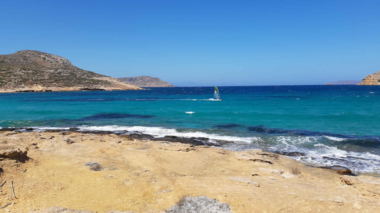 Foto von Tenda Beach mit felsiges gelände Oberfläche