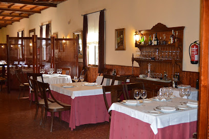 Restaurante Cuevas Romanas - s/n, Urbanización La Colina Calle Las Cuevas, 14014 Córdoba, Spain