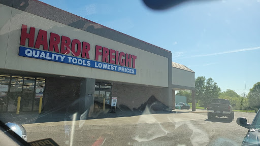 Hardware Store «Harbor Freight Tools», reviews and photos, 1735 E North Ave, Belton, MO 64012, USA