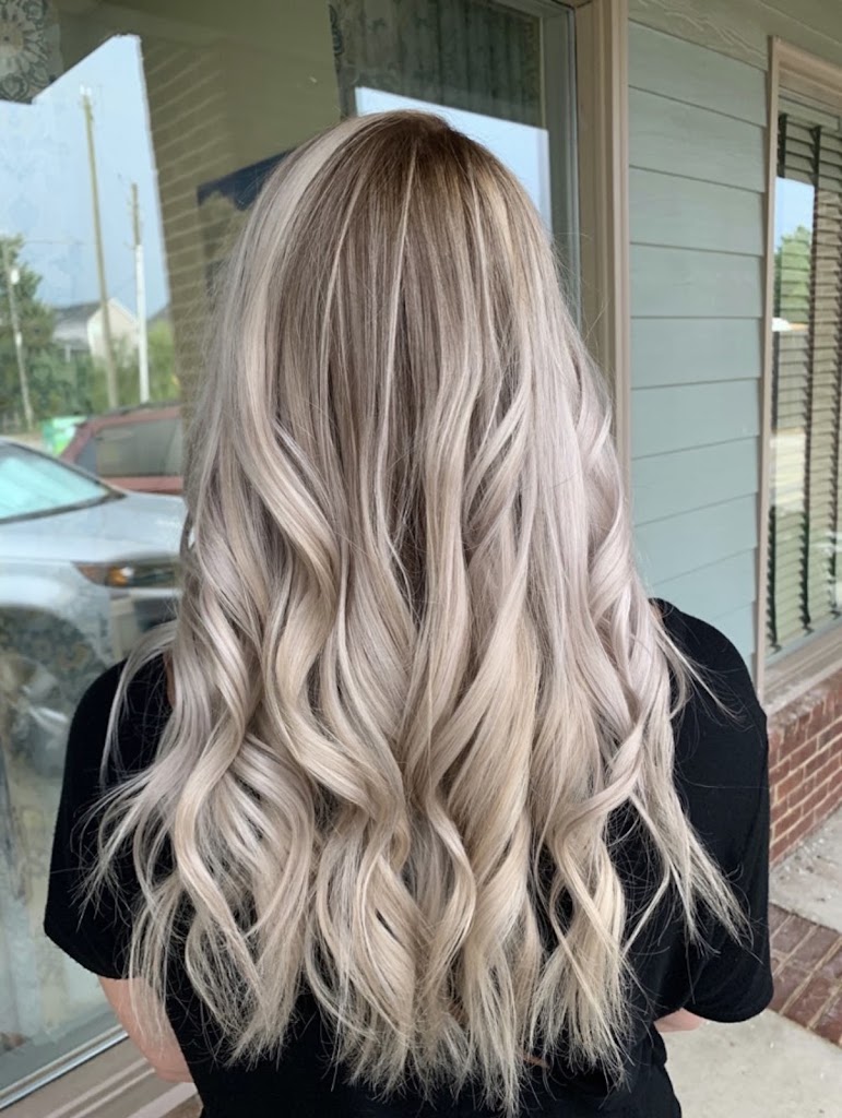 Serenity Salon 37918
