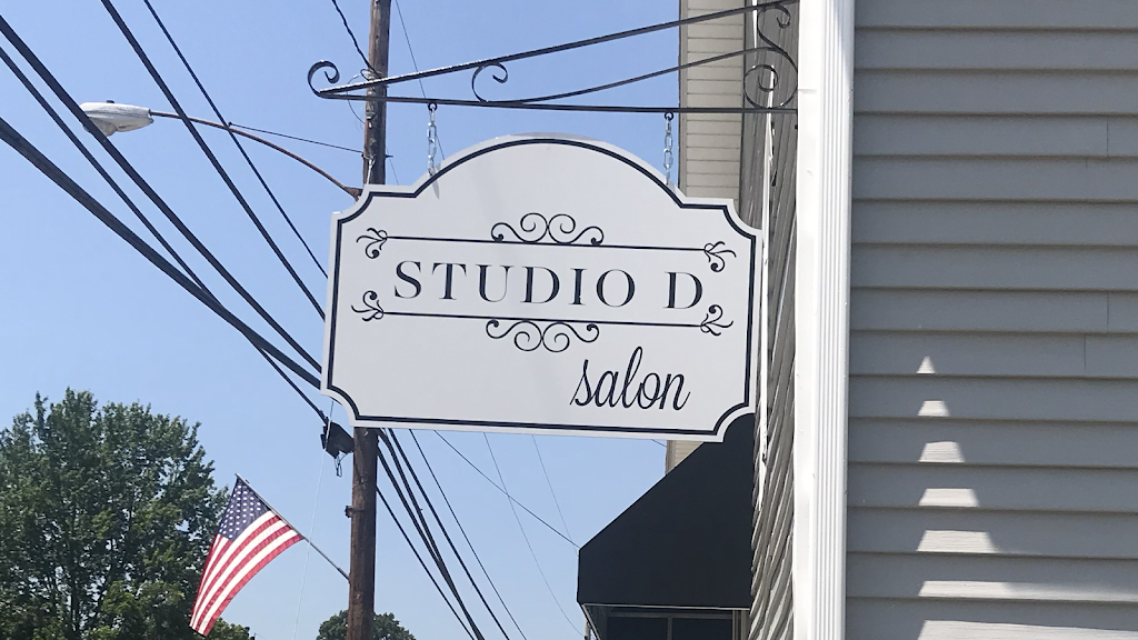 Studio D Salon 43105