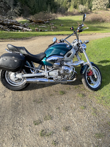 BMW Motorcycle Dealer «BMW Motorcycles of Western Oregon», reviews and photos, 12010 SW Garden Pl, Portland, OR 97223, USA