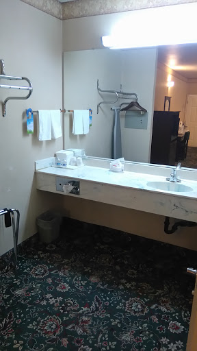 Days Inn & Suites by Wyndham South Gate image