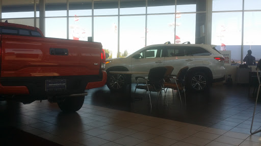 Toyota Dealer «Momentum Toyota of Fairfield», reviews and photos, 2575 Auto Mall Pkwy, Fairfield, CA 94533, USA