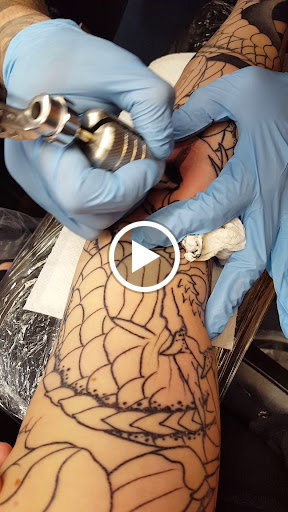 Tattoo Shop «Black Pearl Tattoo Studio & Gallery», reviews and photos, 509 Main St, Hyannis, MA 02601, USA