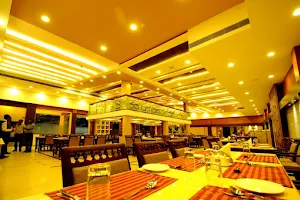 Theos Restaurant image