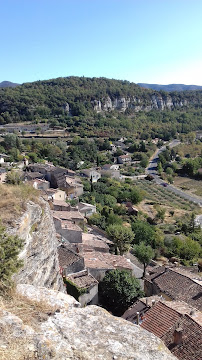 Le Rocher de Bellevue du Hôtel Restaurant des Voyageurs à Saint-Saturnin-lès-Apt - n°2