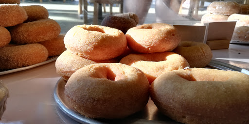 Donut Shop «Mighty-O Donuts Greenlake», reviews and photos, 2110 N 55th St, Seattle, WA 98103, USA