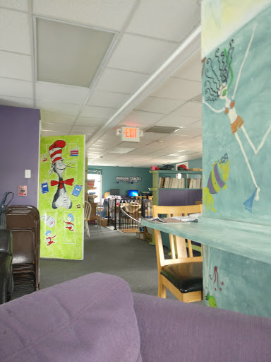 Book Store «Dog Ears Bookstore», reviews and photos, 688 Abbott Rd, Buffalo, NY 14220, USA