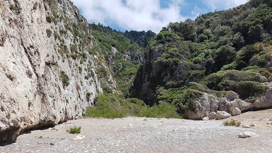 Mikro Seitani beach