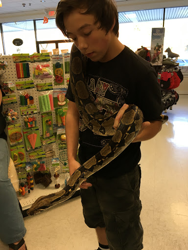 Shopping Mall «Saco Valley Shopping Center», reviews and photos, 4 Scamman St, Saco, ME 04072, USA