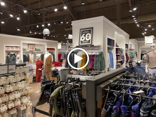 Clothing Store «Banana Republic», reviews and photos, 454 Evergreen Ct, Central Valley, NY 10917, USA
