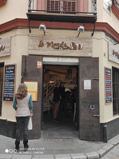 La Monda Cafe & Copas