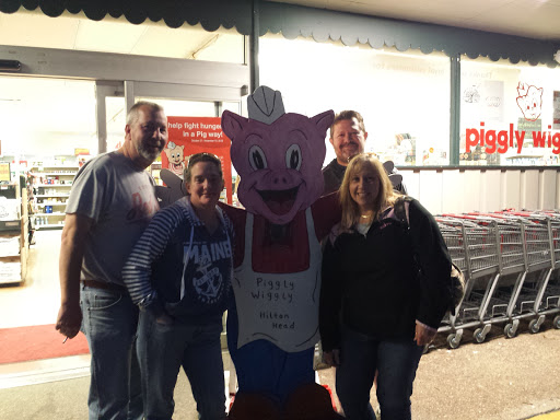 Grocery Store «Piggly Wiggly Hilton Head», reviews and photos, 1 N Forest Beach Dr, Hilton Head Island, SC 29928, USA