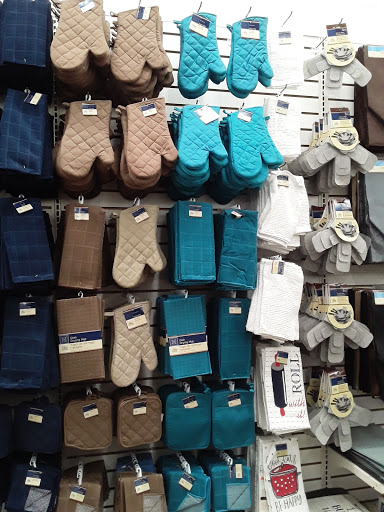 Dollar Store «Dollar Tree», reviews and photos, 2241 Citrus Blvd #107, Leesburg, FL 34748, USA