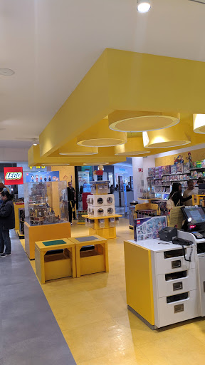 LEGO STORE