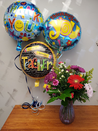 Florist «Up-Towne Flowers & Gift Shoppe», reviews and photos, 2145 W Dublin Granville Rd, Worthington, OH 43085, USA