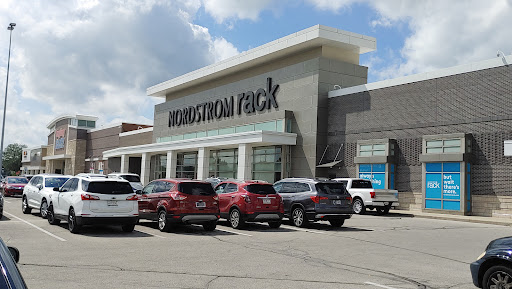 Department Store «Nordstrom Rack Rivers Edge Shopping Center», reviews and photos, 4036 E 82nd St, Indianapolis, IN 46250, USA