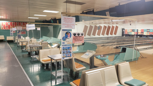 Bowling Alley «Holiday Bowling Center & Sports Bar», reviews and photos, 106 E Pembroke Rd, Hallandale Beach, FL 33009, USA