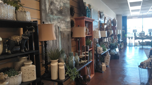 Shopping Mall «Outlets at Vicksburg», reviews and photos, 4000 S Frontage Rd, Vicksburg, MS 39180, USA