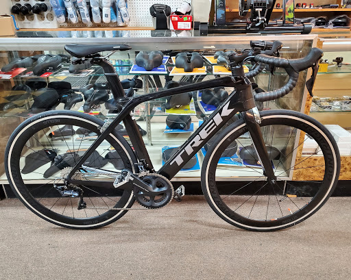 Bicycle Store «ADT Bike & Skate Shop (Arc De Triomphe Inc)», reviews and photos, 114-01 Jamaica Ave, Richmond Hill, NY 11418, USA