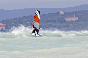 Centro Surf Vada image