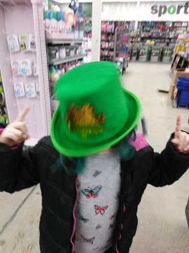 Variety Store «Five Below», reviews and photos, 242 Commons Dr, Chicago Ridge, IL 60415, USA