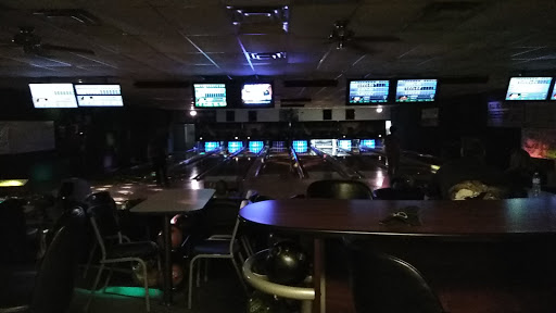 Bar & Grill «Sonny Lanes Bowling Bar and Grille», reviews and photos, 696 OH-534, Geneva, OH 44041, USA