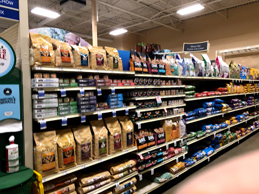 Pet Supply Store «PetSmart», reviews and photos, 2641 Lawndale Dr, Greensboro, NC 27408, USA