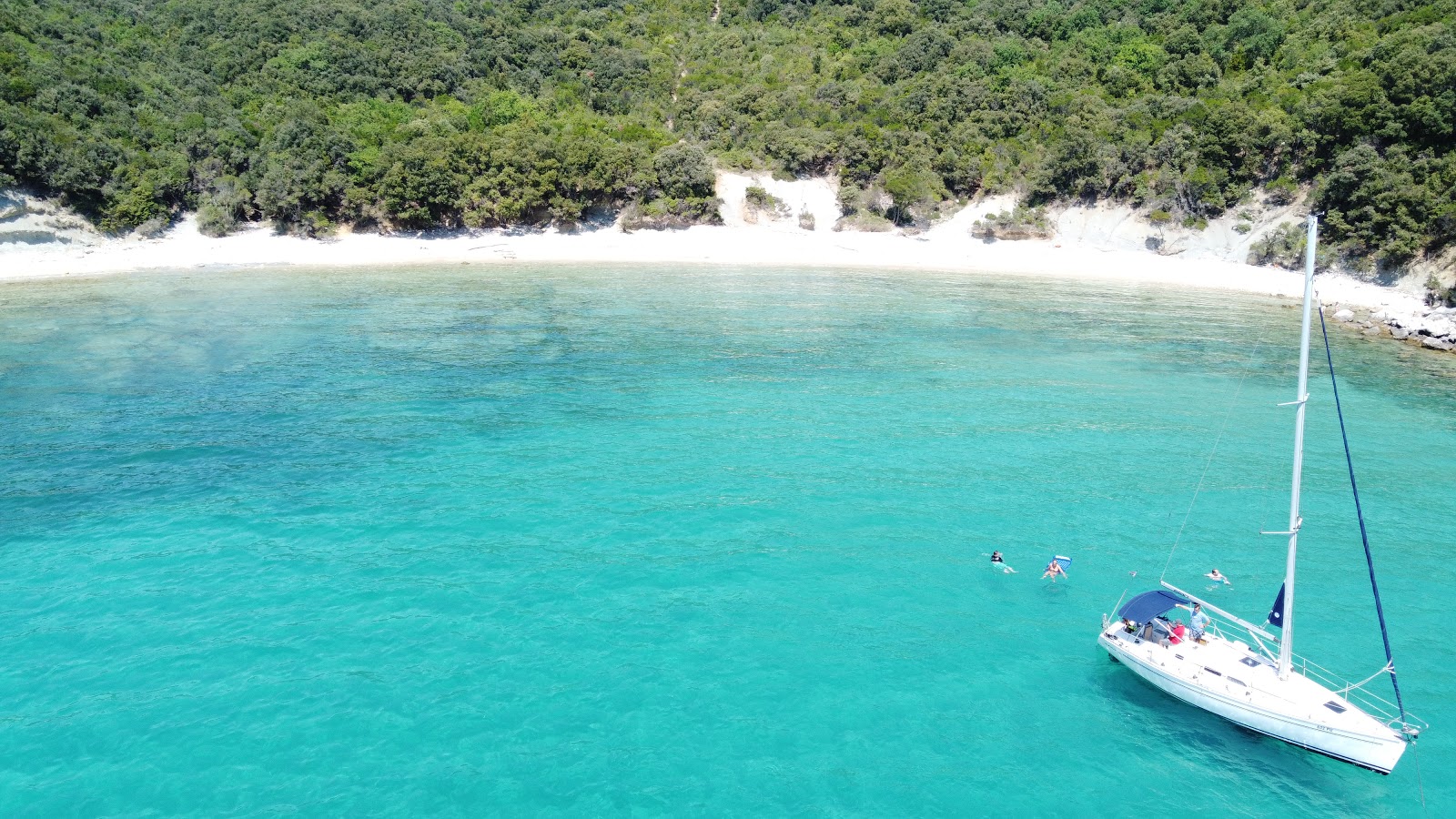 Koromacno beach II'in fotoğrafı ve güzel manzarası