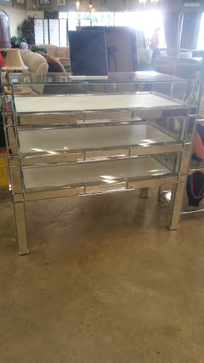 Thrift Store «Graceful Buys», reviews and photos, 418 E Northwest Hwy, Grapevine, TX 76051, USA