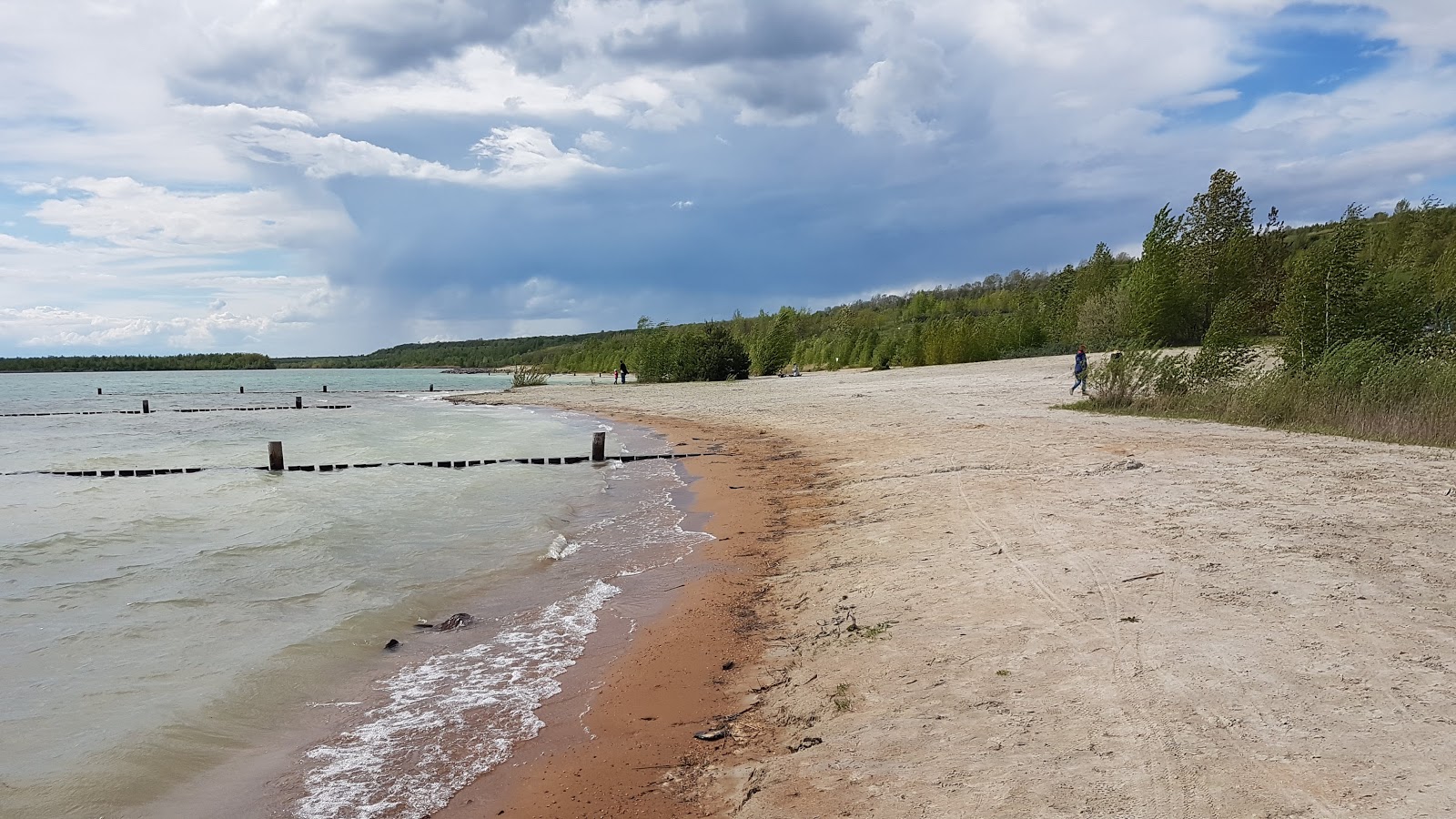 Foto di Strand Stormthal con una superficie del sabbia beige