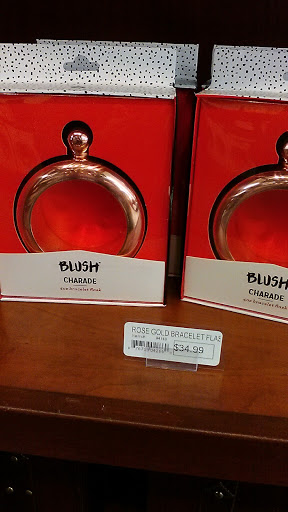 Liquor Store «Evergreen Liquors», reviews and photos, 12017 Shelbyville Rd, Louisville, KY 40243, USA