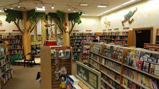 Barnes & Noble image
