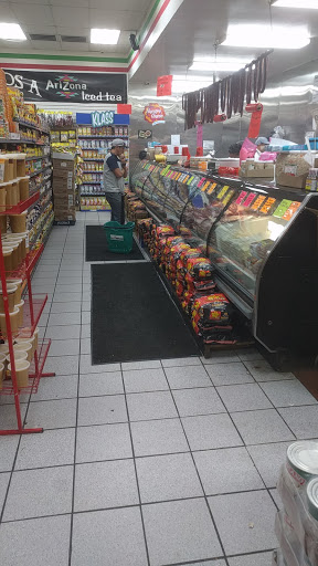 Supermarket «LA VERGNE SUPER MERCADO», reviews and photos, 410 Dick Buchanan St, La Vergne, TN 37086, USA