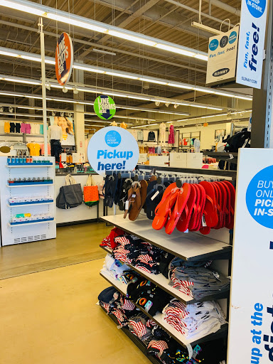 Clothing Store «Old Navy», reviews and photos, 3020 Brandywine Pkwy, Wilmington, DE 19803, USA