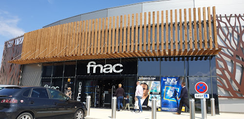 Grand magasin FNAC La Rochelle Puilboreau