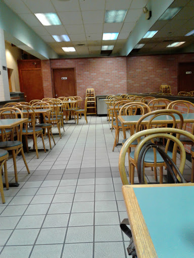 Shopping Mall «South Mall», reviews and photos, 3300 Lehigh St, Allentown, PA 18103, USA