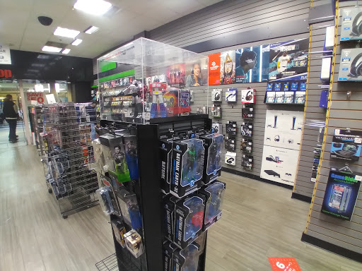 Video Game Store «GameStop», reviews and photos, 26 Valley River Center #797, Eugene, OR 97401, USA