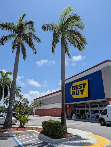 Electronics Store «Best Buy», reviews and photos, 2829 N Federal Hwy, Fort Lauderdale, FL 33306, USA