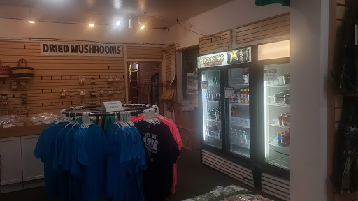 Grocery Store «Oregon And More», reviews and photos, 111 Broadway St, Seaside, OR 97138, USA